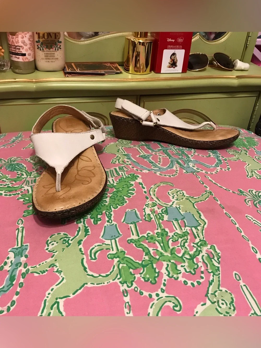 Born white leather t-strap woven wedge sandals size 7